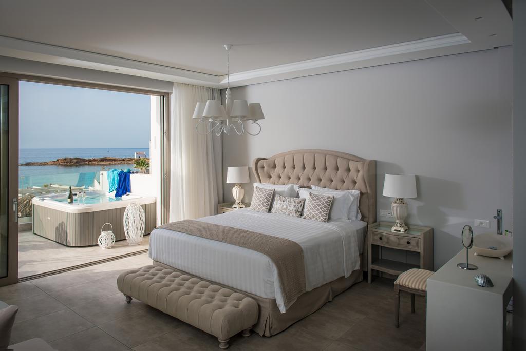 Drossia Palms Hotel&Nisos Beach Suites Mália Quarto foto