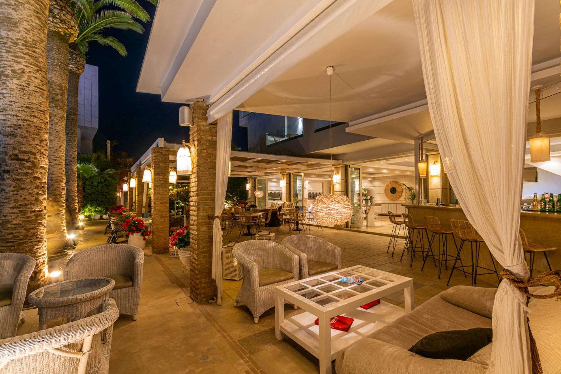 Drossia Palms Hotel&Nisos Beach Suites Mália Exterior foto