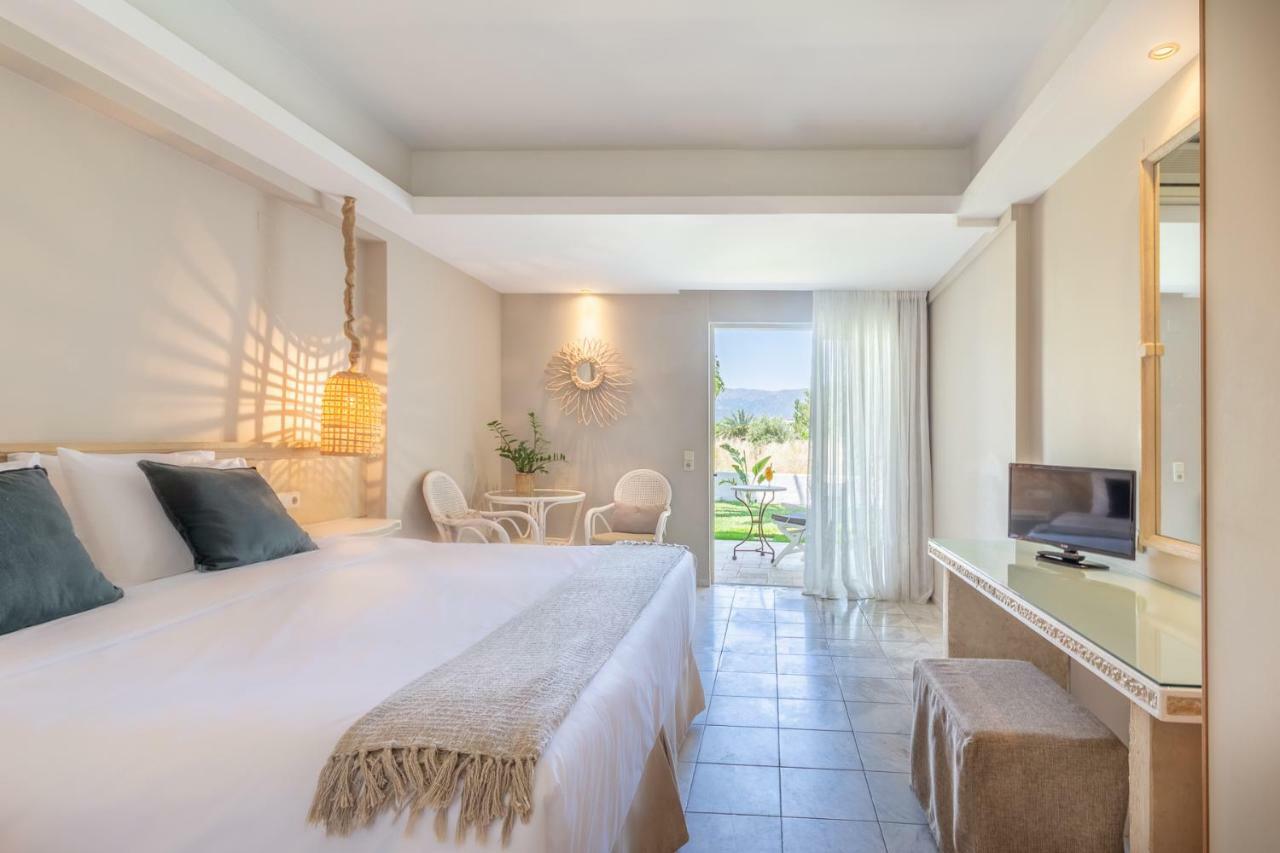 Drossia Palms Hotel&Nisos Beach Suites Mália Quarto foto